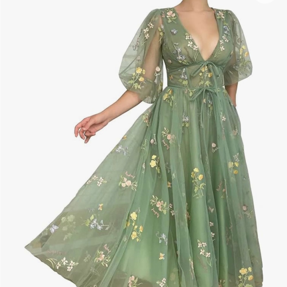 NWOT Pastel Green Lace Up Back- Formal Dress